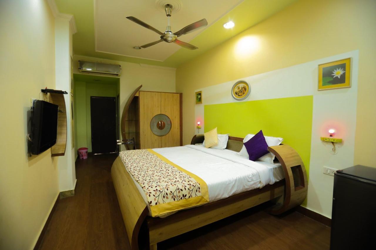 Hotel Vishwanath Varanasi Exterior photo