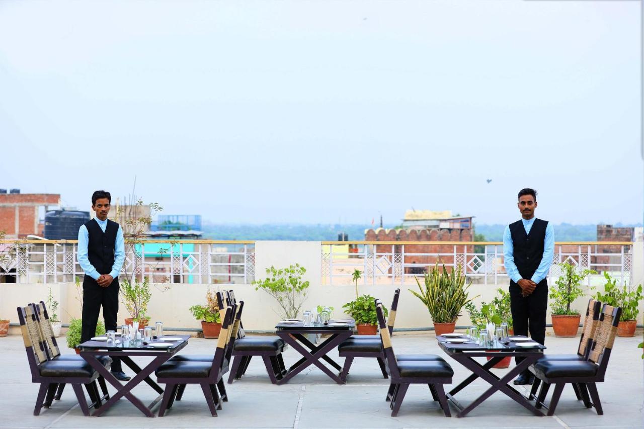 Hotel Vishwanath Varanasi Exterior photo